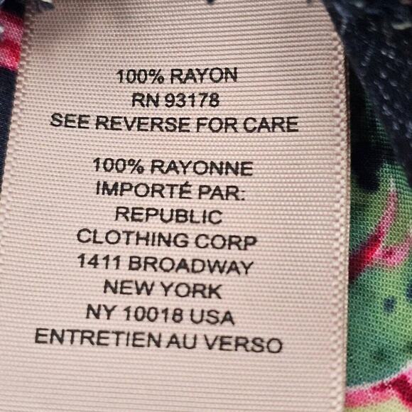 Philosophy Women's Raw Hem Cropped Tropical Button Up Shirt Size Small NWT - Picture 10 of 12